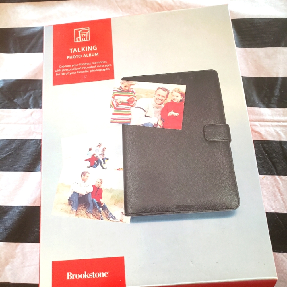 Talking photo album